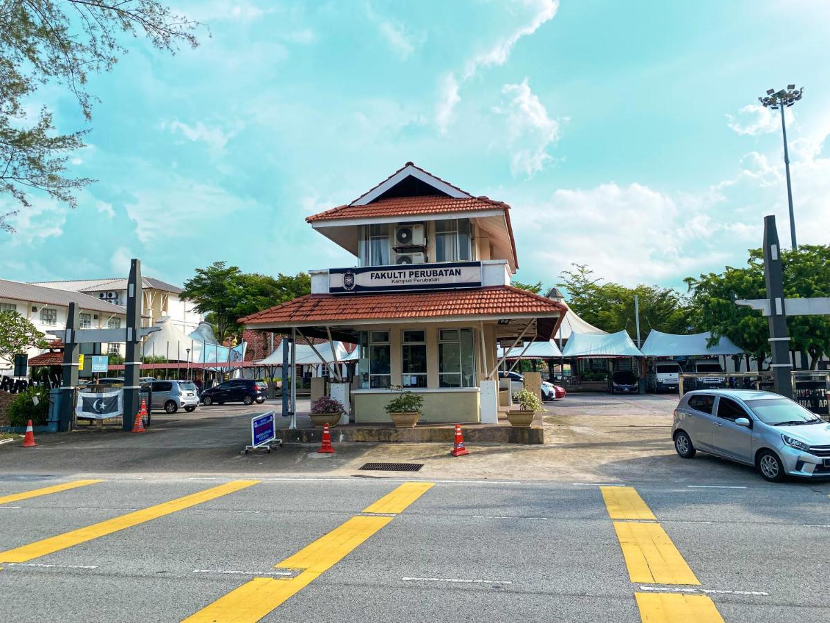 Tamu Place 3-Bedroom Serviced Apartment With Pool Kuala Terengganu Exterior foto